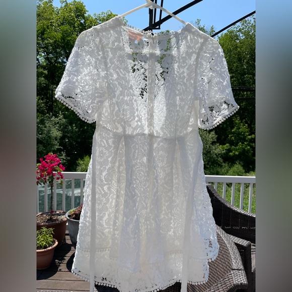 Never worn- DO YOU MISS ME DRESS IN WHITE LACE
AUS Size: 10 (M) - Picture 3 of 4